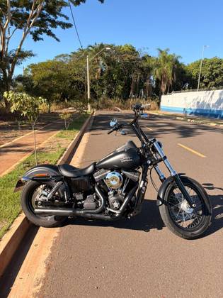 HARLEY-DAVIDSON DYNA STREET BOB HARLEY-DAVIDSON DYNA STREET BOB